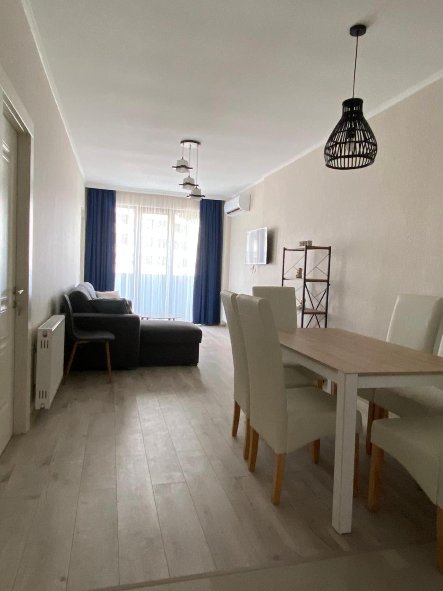 Orange Batumi Travel Apartment ภายนอก รูปภาพ